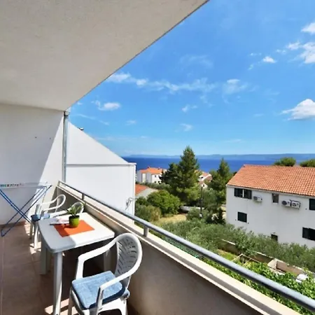Nikola Apartment *