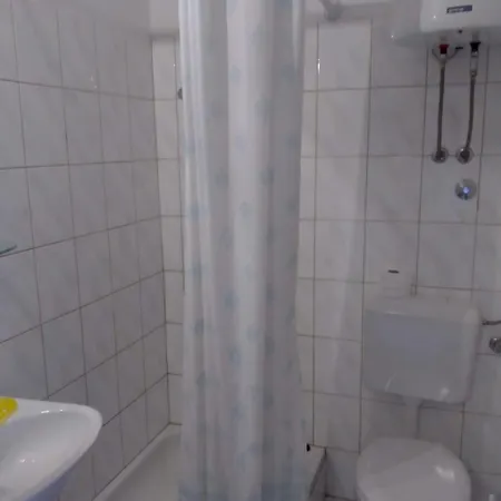 Apartment Nikola Bol
