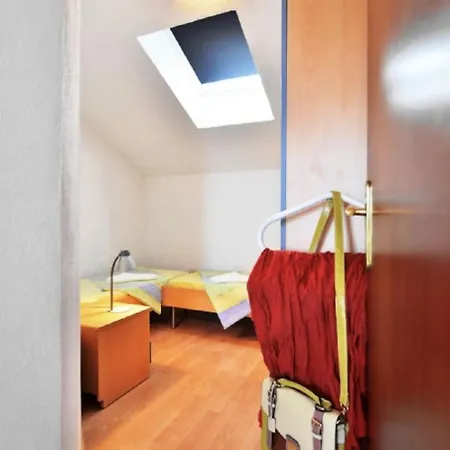 Nikola Apartment
